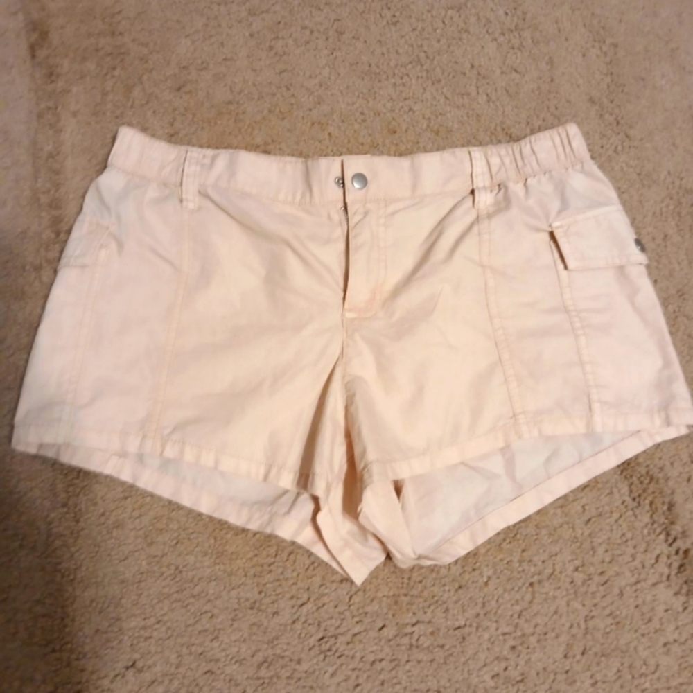 Khaki shorts size 9
